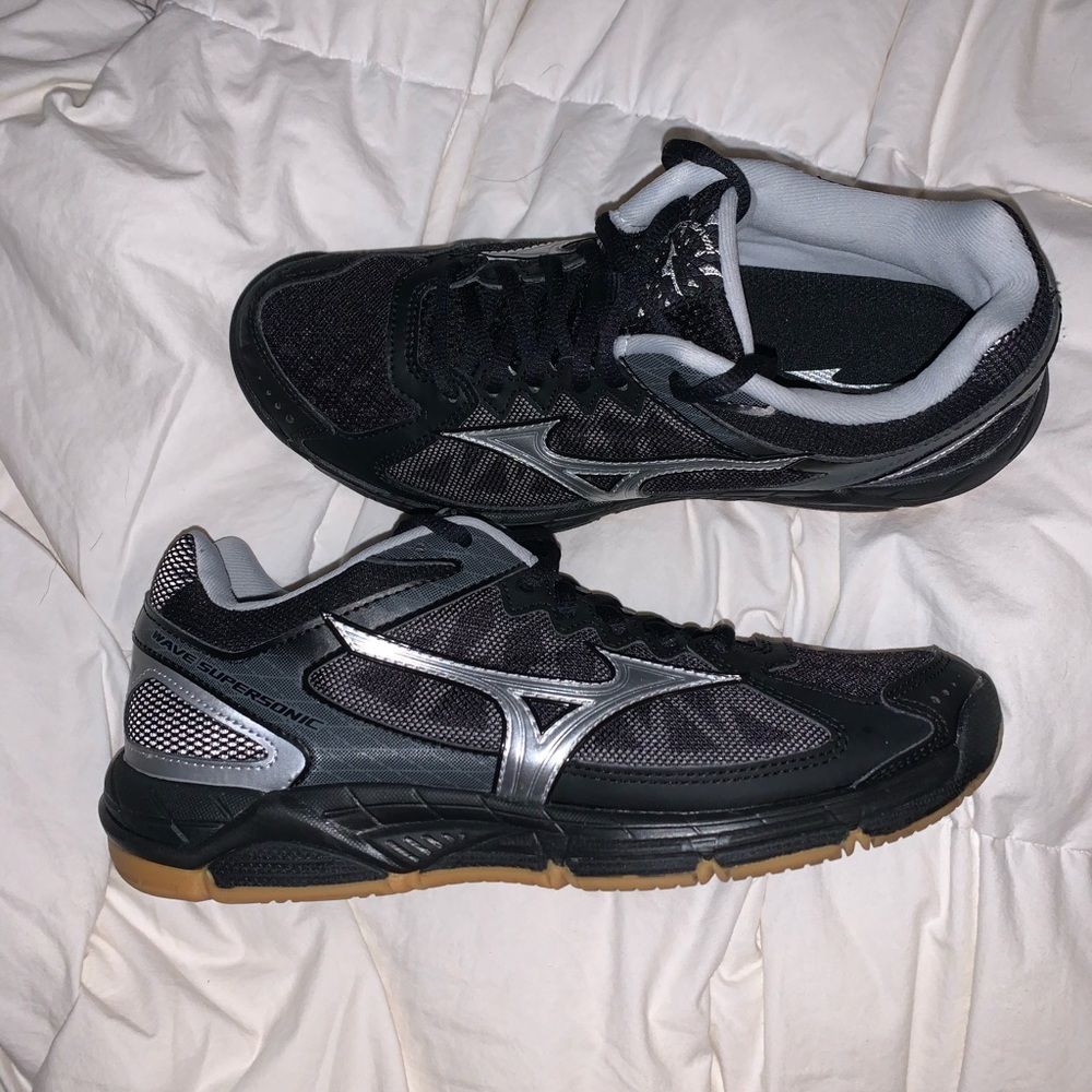 MIZUNO SNEAKERS